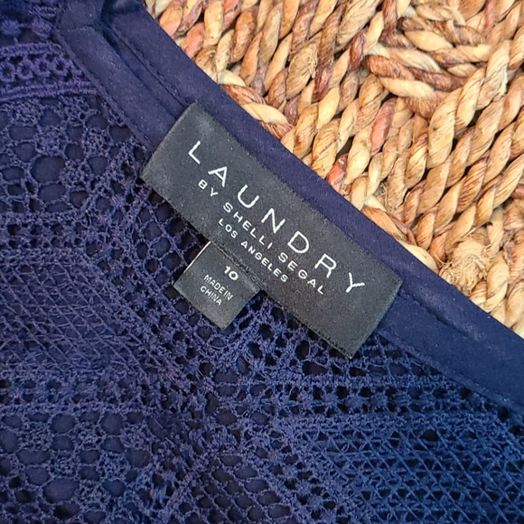 Laundry by Shelli Segal Cold Shoulder Lace Dress - Picture 8 of 9